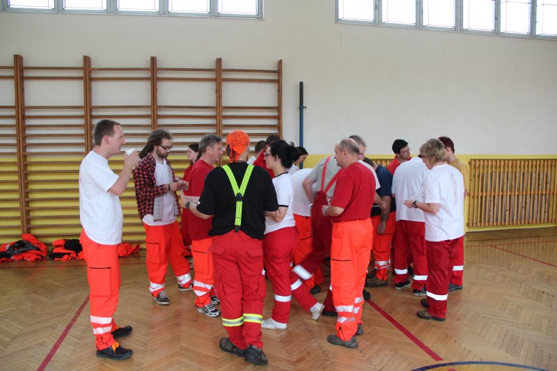 První cvičení 2012 - ZŠ Rožnov - teambuilding